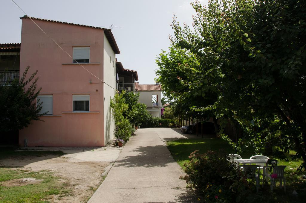 Ioannis Avrades Apartments Ajókambosz Kültér fotó