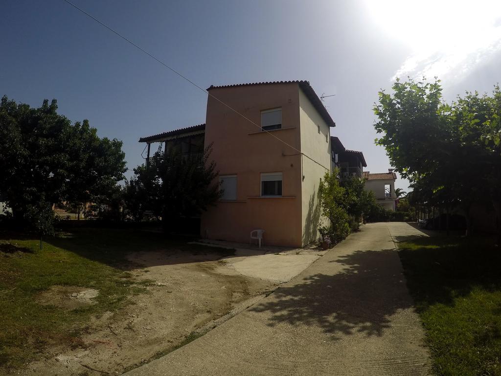 Ioannis Avrades Apartments Ajókambosz Kültér fotó